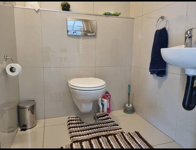 3 BEDROOM TOWNHOUSE RENTED IN EDGEMOUNT ESTATE